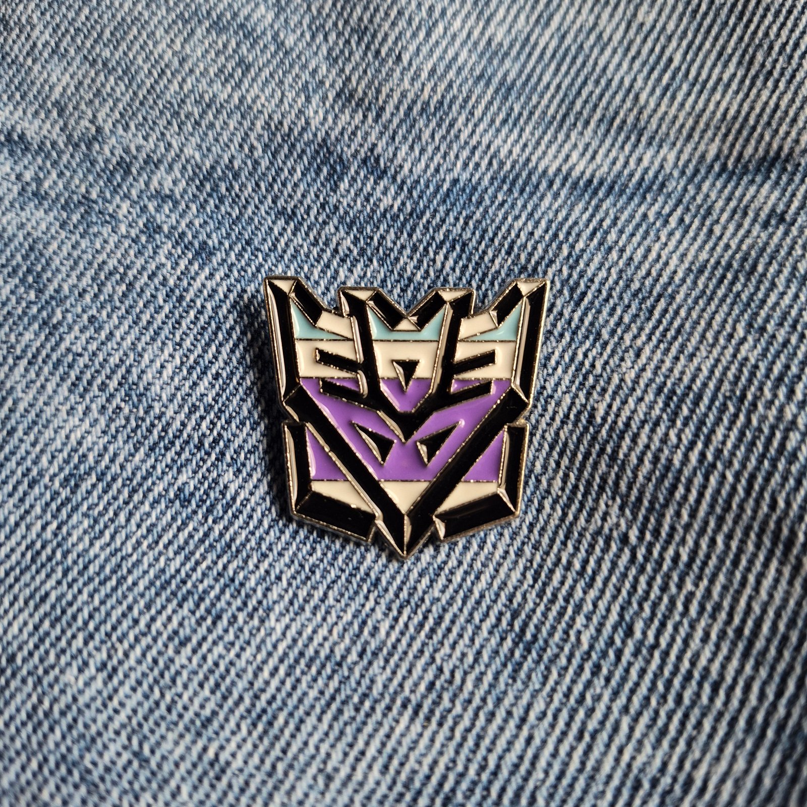 Pin Decepticon
